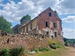 Sedm opuštěných poesiomatů u zapadlých kostelů