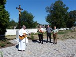 Obnova původního česko-německého hřbitova v Lomnici a vytvoření pietního místa