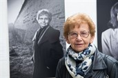 „Přežili koncentrační tábory“. Výstava fotoportrétů Stefana Hankeho