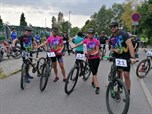 Grenzübergreifendes Radrennen der Partner-Rathäuser